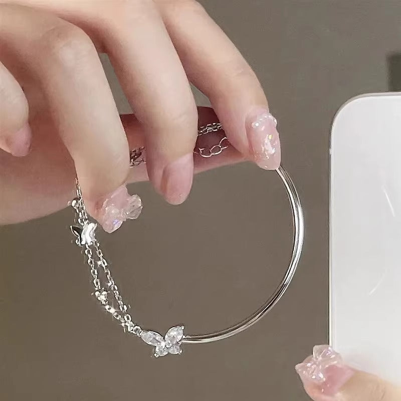 Beautiful Bracelet with Unique Style