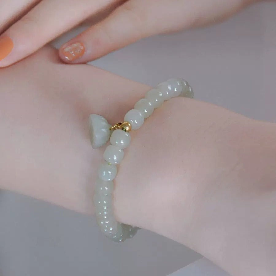 Beautiful Bracelet with Unique Style