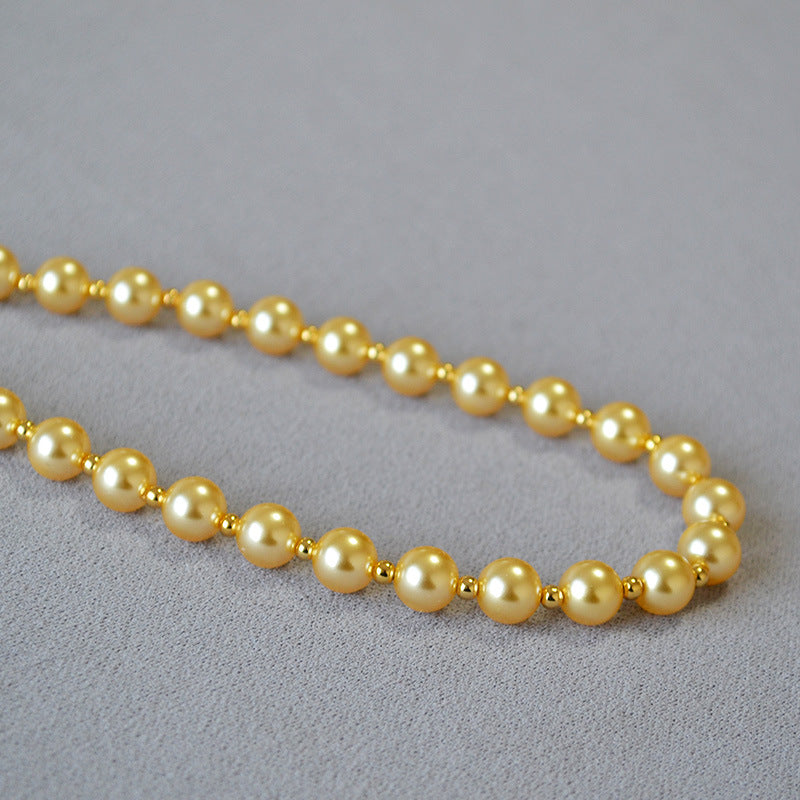 Beautiful Gold Necklace with Unique Style