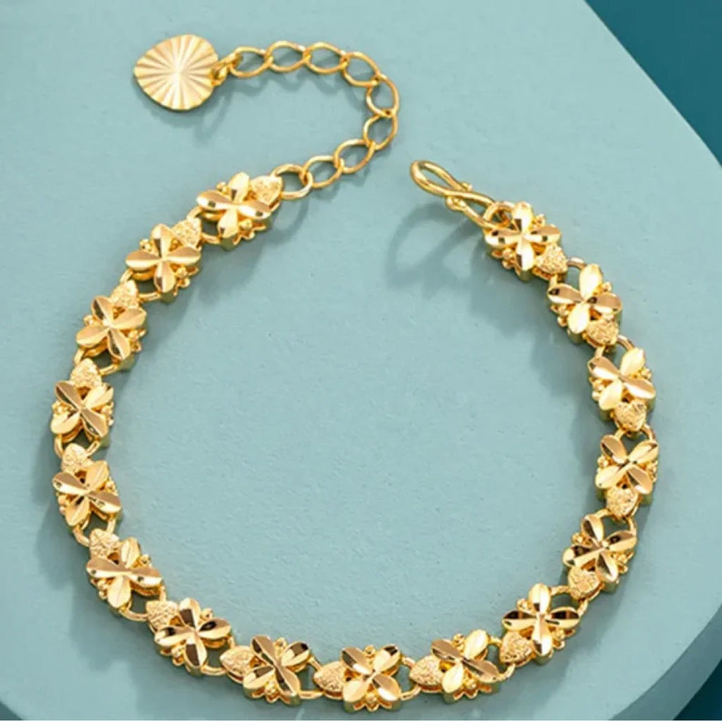 A Vintage Handmade Gold Bracelet