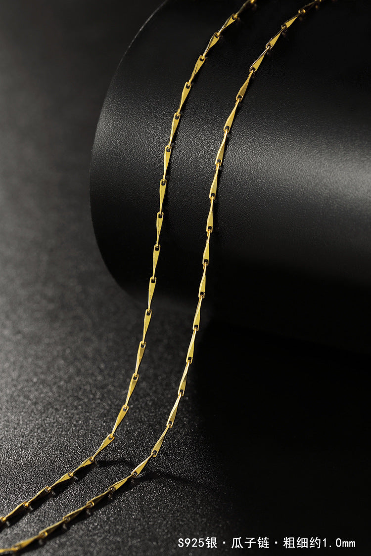 Beautiful Gold Necklace with Unique Style