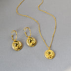 Beautiful Gold Necklace with Unique Style