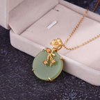 Beautiful Gold Necklace with Unique Style