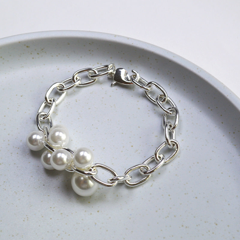 Beautiful Gold Necklace with Unique Style