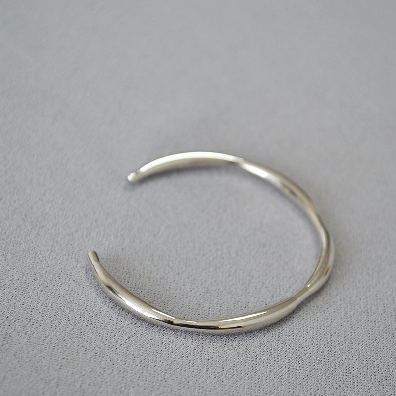 Beautiful Gold Bracelet with Unique Style