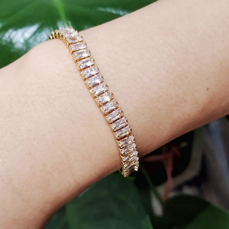 Beautiful Bracelet with Unique Style