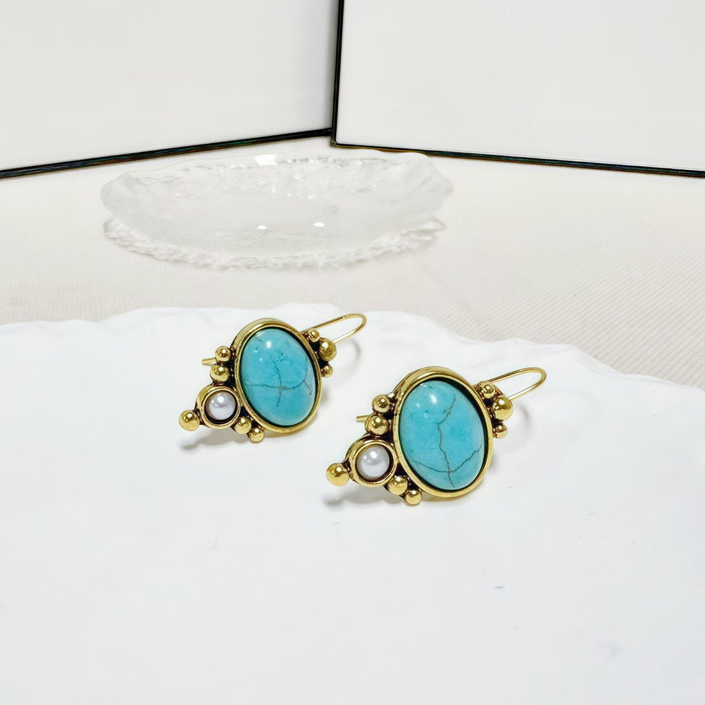 Classic Pearl Earring with Timeless Appeal