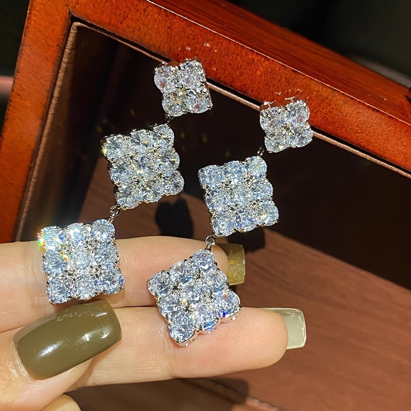 Beautiful Earring with Unique Style