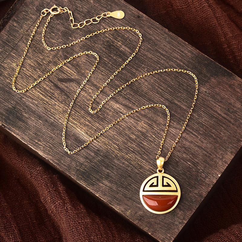 Beautiful Gold Necklace with Unique Style