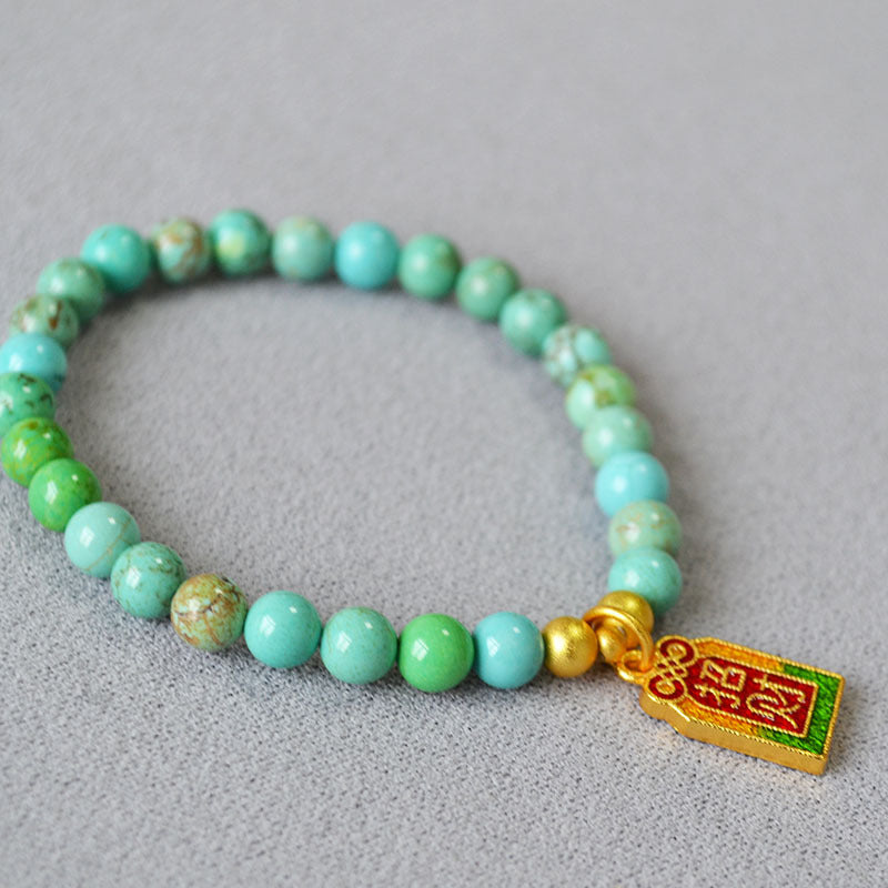 Beautiful Gold Bracelet with Unique Style