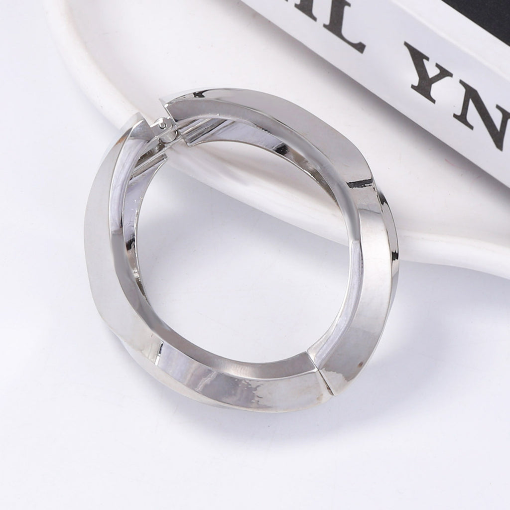 Beautiful Bracelet with Unique Style