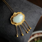 Beautiful Gold Necklace with Unique Style
