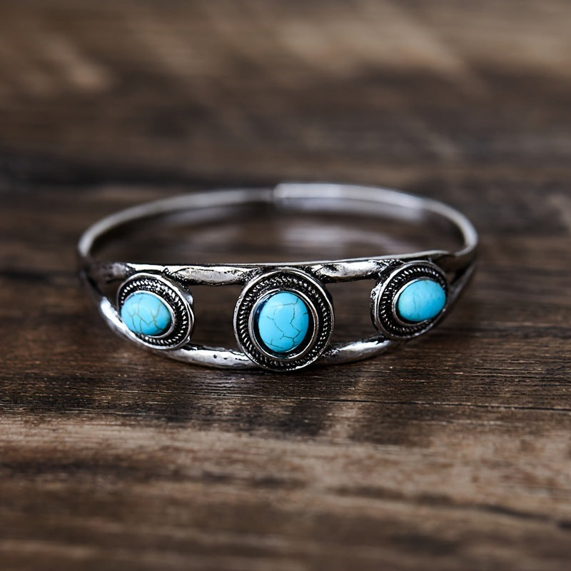 Beautiful Bracelet with Unique Style