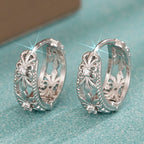 A Beautiful Earring with Unique Style