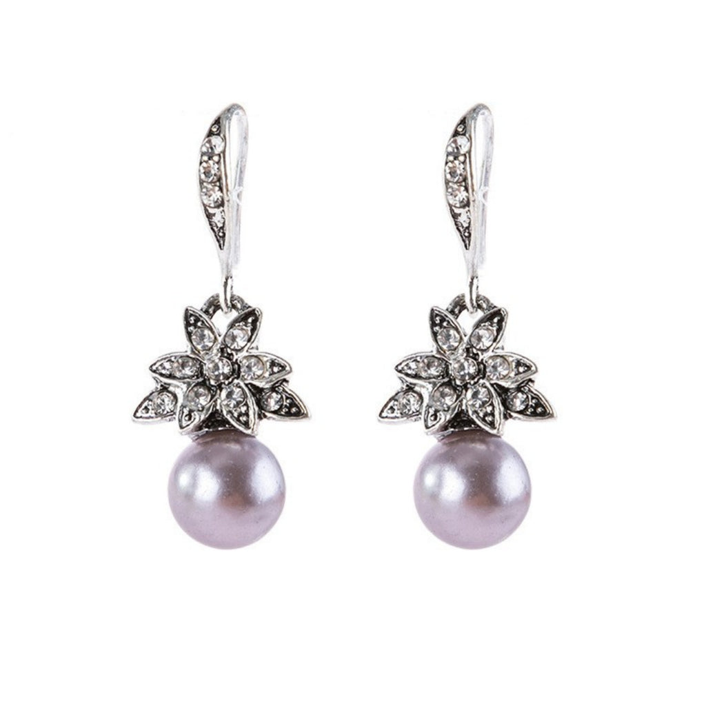 Beautiful Pearl Earring with Unique Style