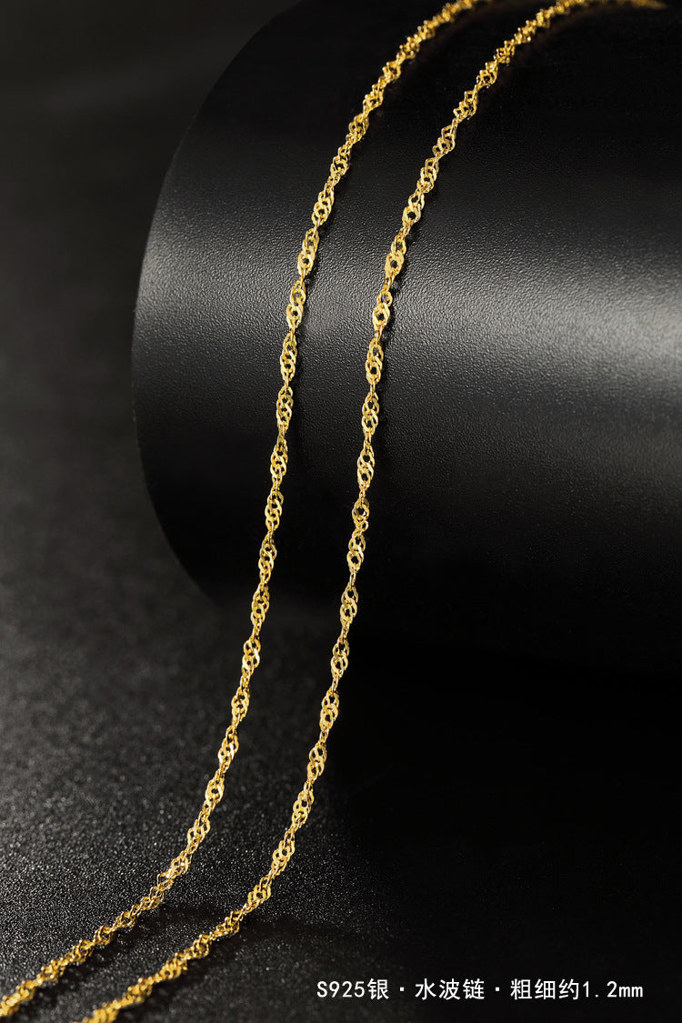 Beautiful Gold Necklace with Unique Style