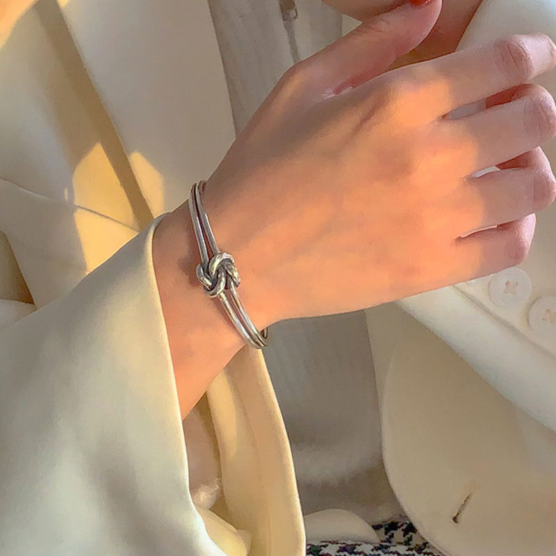 Beautiful Bracelet with Unique Style