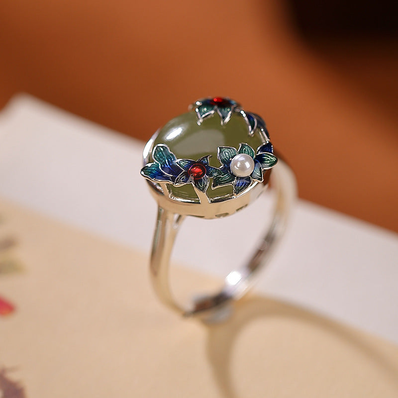 Beautiful Silver Bracelet with Unique Style