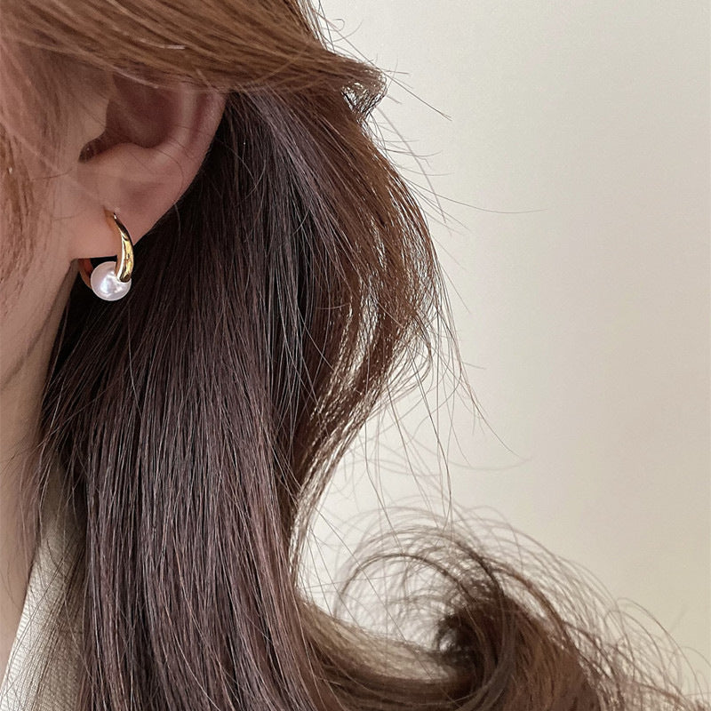 Classic Earring with Timeless Appeal