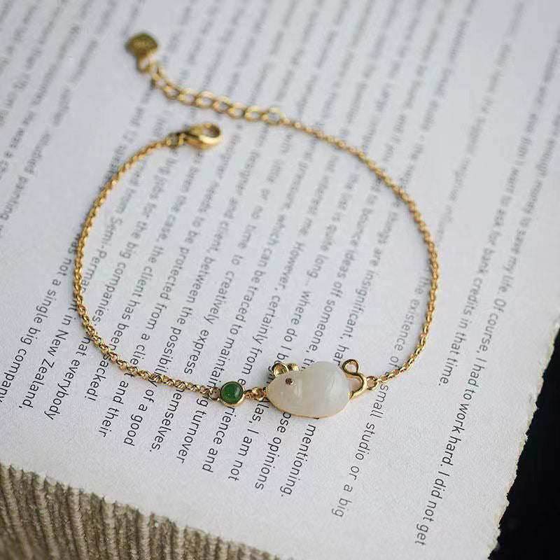 Beautiful Gold Bracelet with Unique Style
