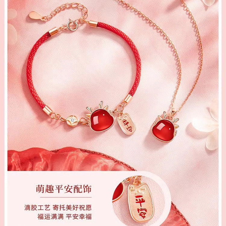 Beautiful Silver Bracelet with Unique Style