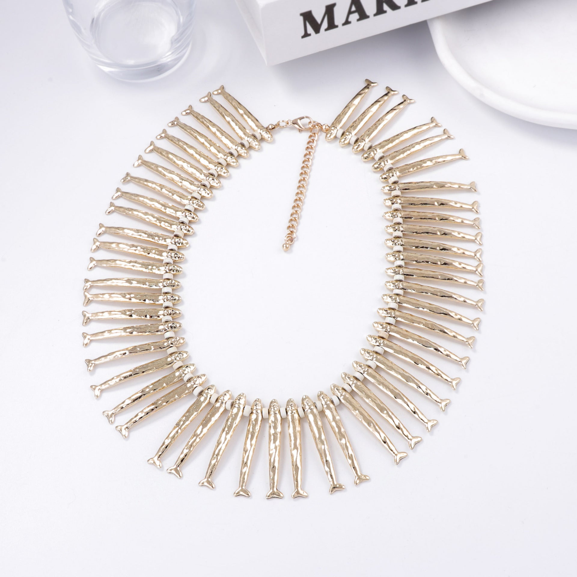 Beautiful Gold Necklace with Unique Style
