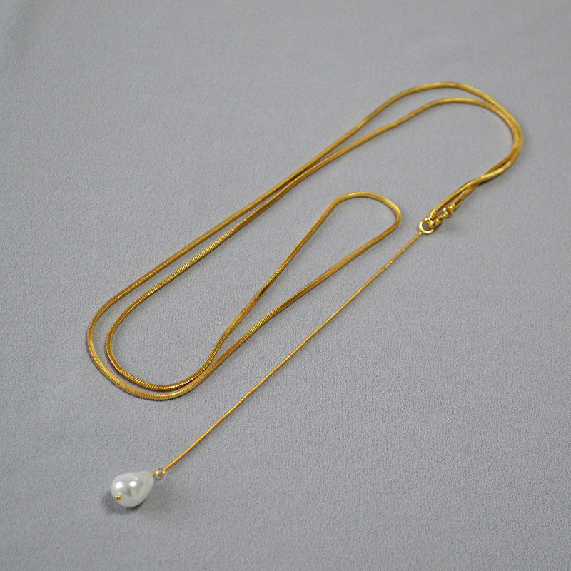 Beautiful Gold Necklace with Unique Style