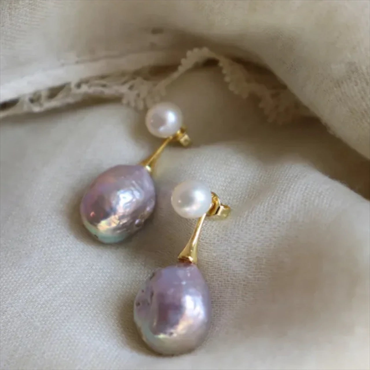 Charming Earring for Any Occasion