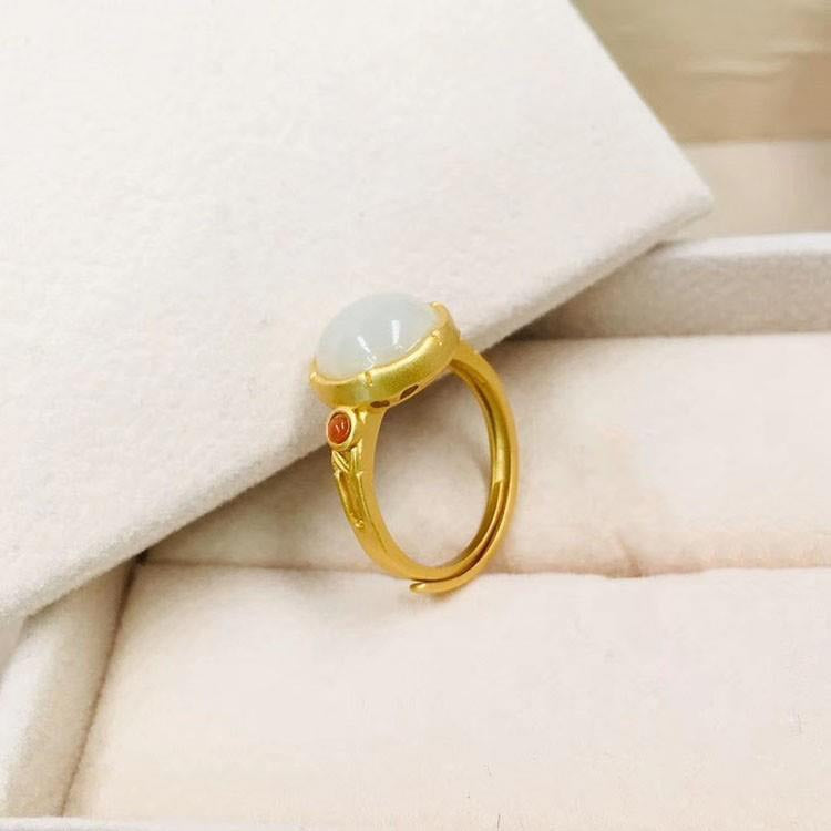 Beautiful Gold Ring with Unique Style