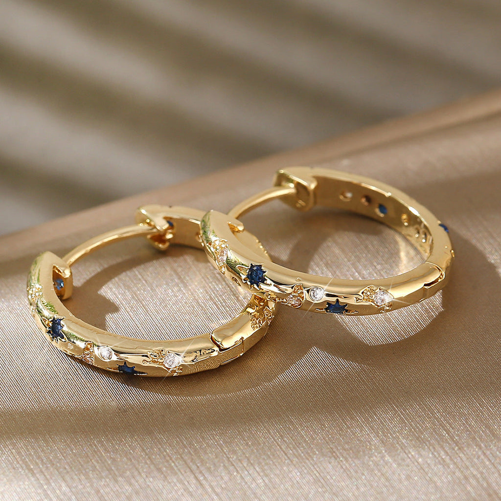 A Vintage Handmade Gold Earring