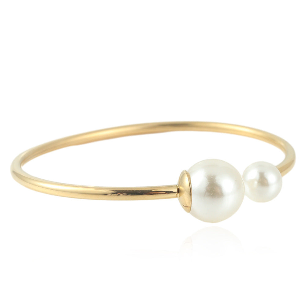Classic Pearl Bracelet with Timeless Appeal