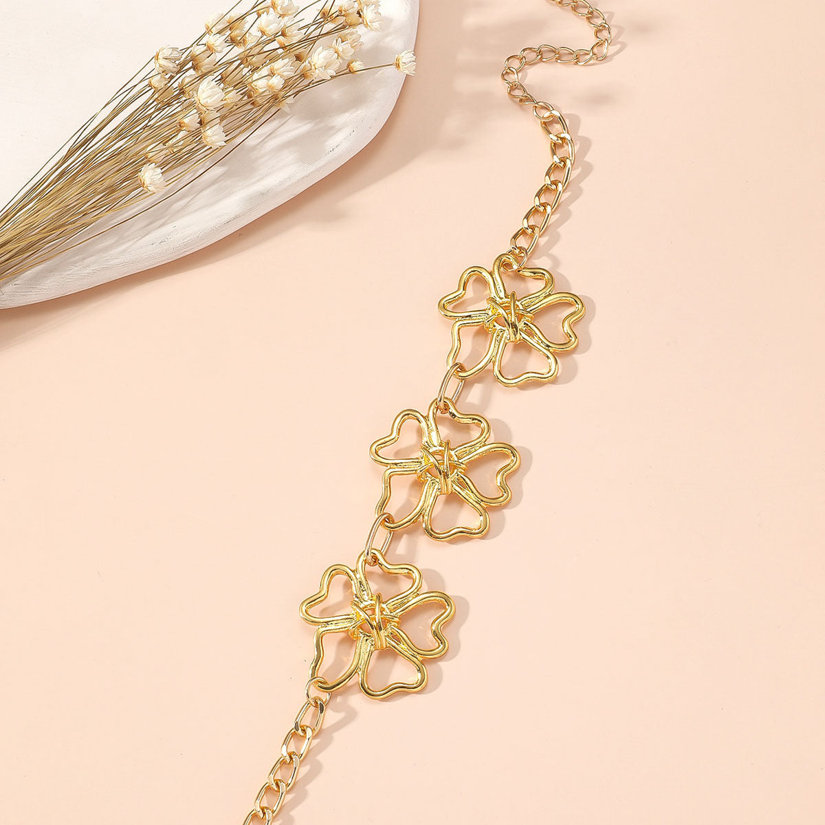 Beautiful Gold Bracelet with Unique Style