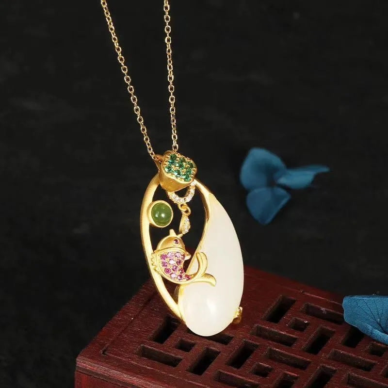 Beautiful Gold Necklace with Unique Style