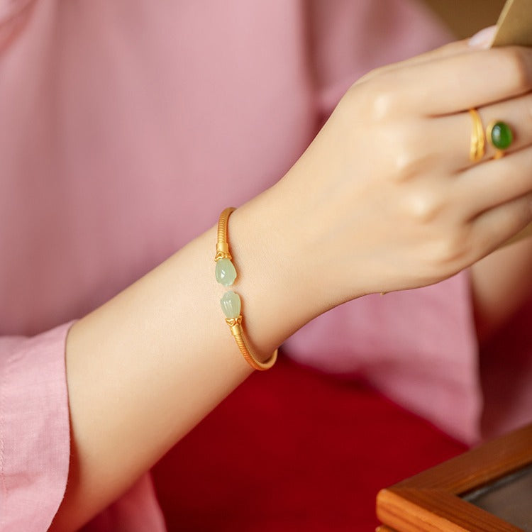 Beautiful Gold Bracelet with Unique Style