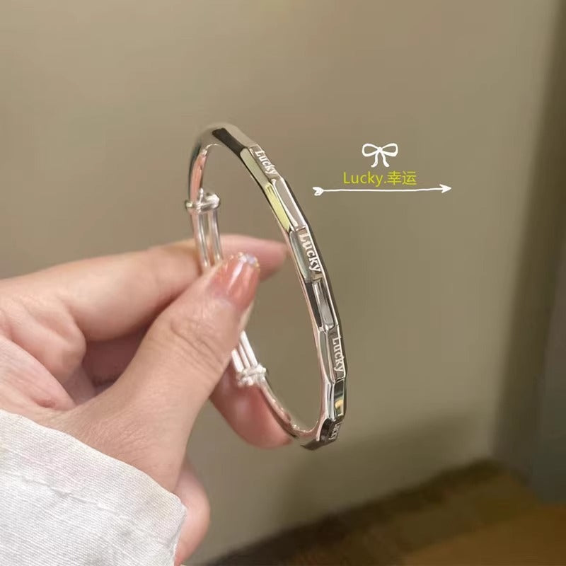 Beautiful Bracelet with Unique Style