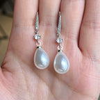 A Charming Pearl Earring for Any Occasion