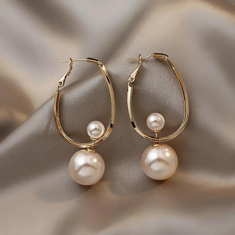 Classic Earring with Timeless Appeal