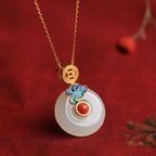 Beautiful Gold Necklace with Unique Style