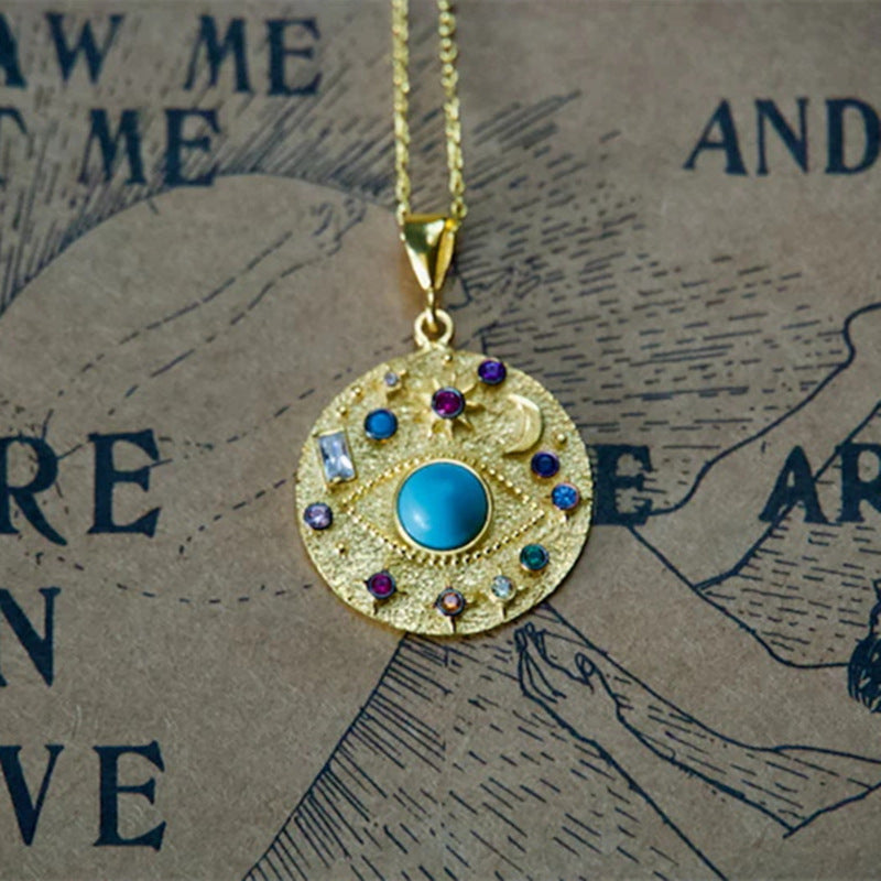 Beautiful Gold Necklace with Unique Style