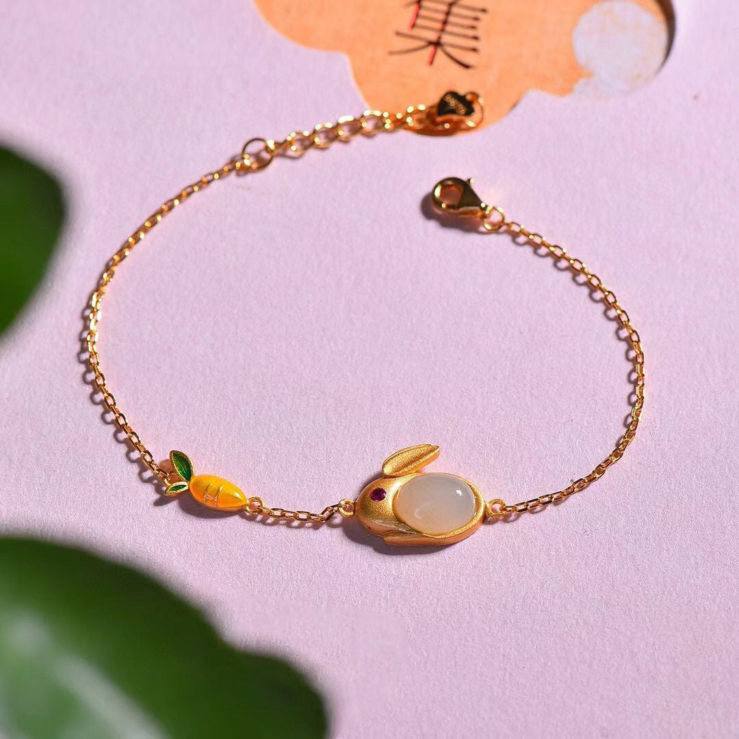 Beautiful Silver Bracelet with Unique Style