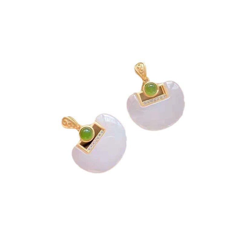 Beautiful Gold Necklace with Unique Style