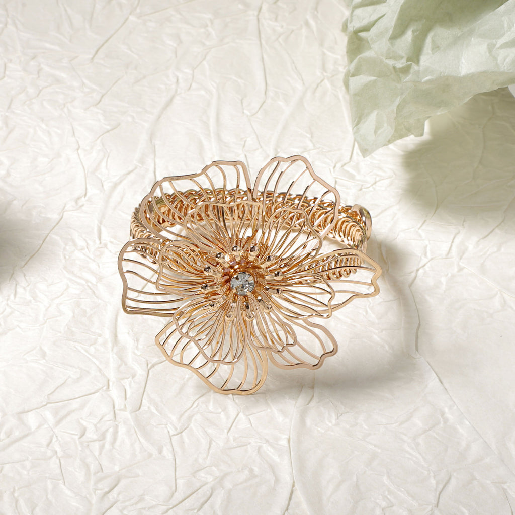 Beautiful Bracelet with Unique Style