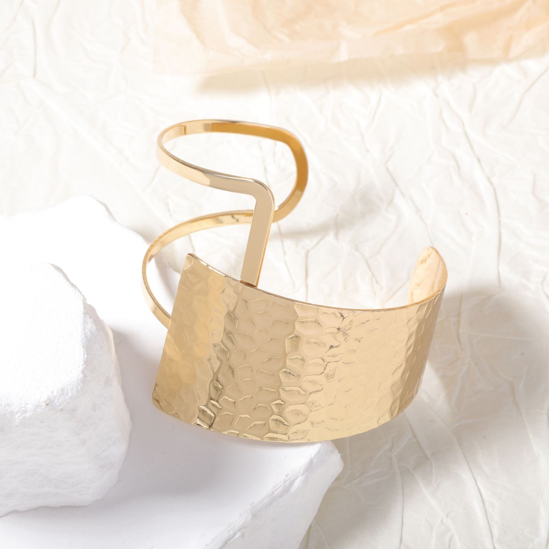 Beautiful Bracelet with Unique Style