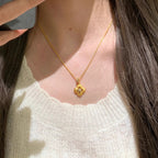 Beautiful Gold Necklace with Unique Style