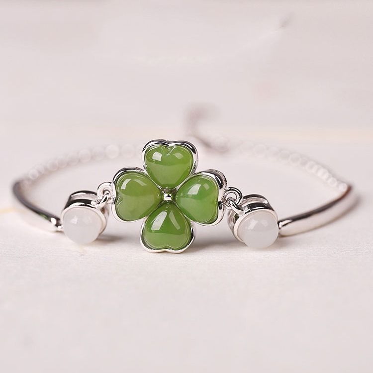 Beautiful Bracelet with Unique Style