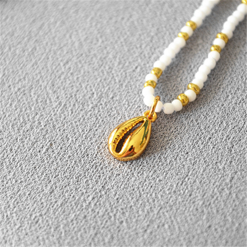 Beautiful Gold Necklace with Unique Style