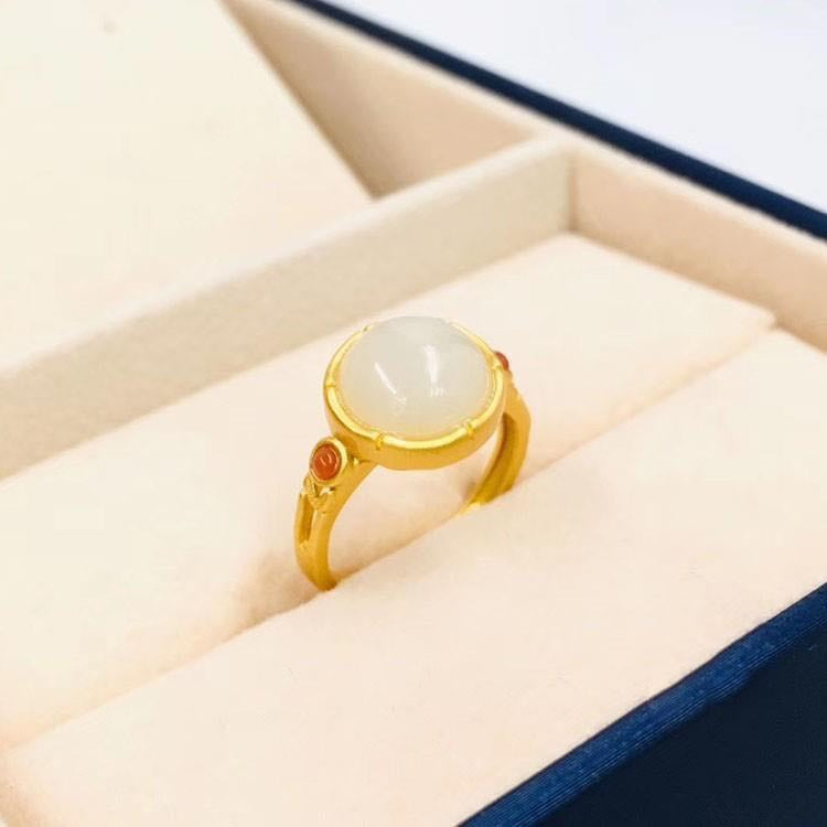 Beautiful Gold Ring with Unique Style
