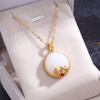 Beautiful Gold Necklace with Unique Style