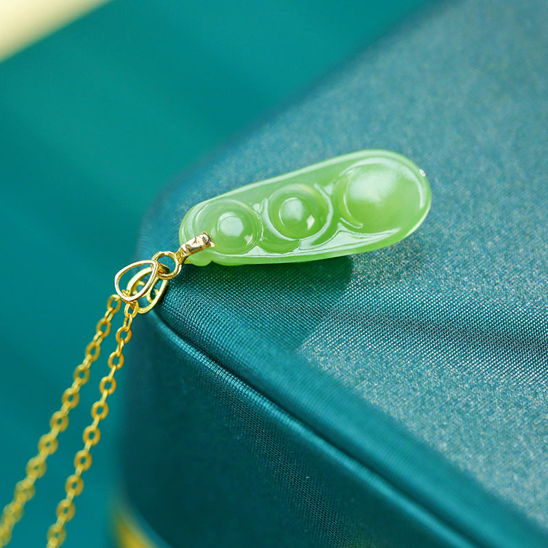 Beautiful Gold Necklace with Unique Style