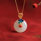 Beautiful Gold Necklace with Unique Style